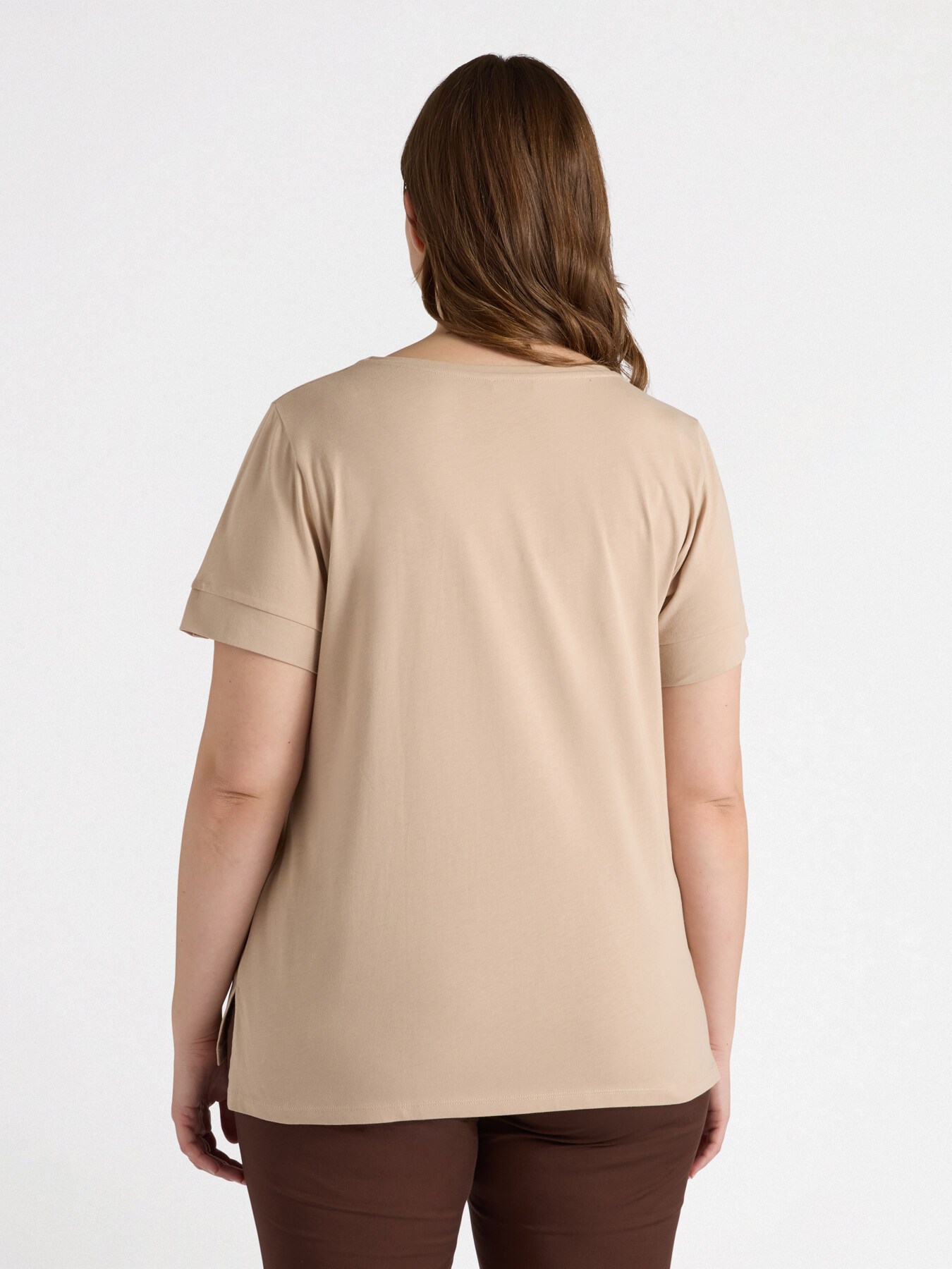 Camiseta con texto y borlas image number 1