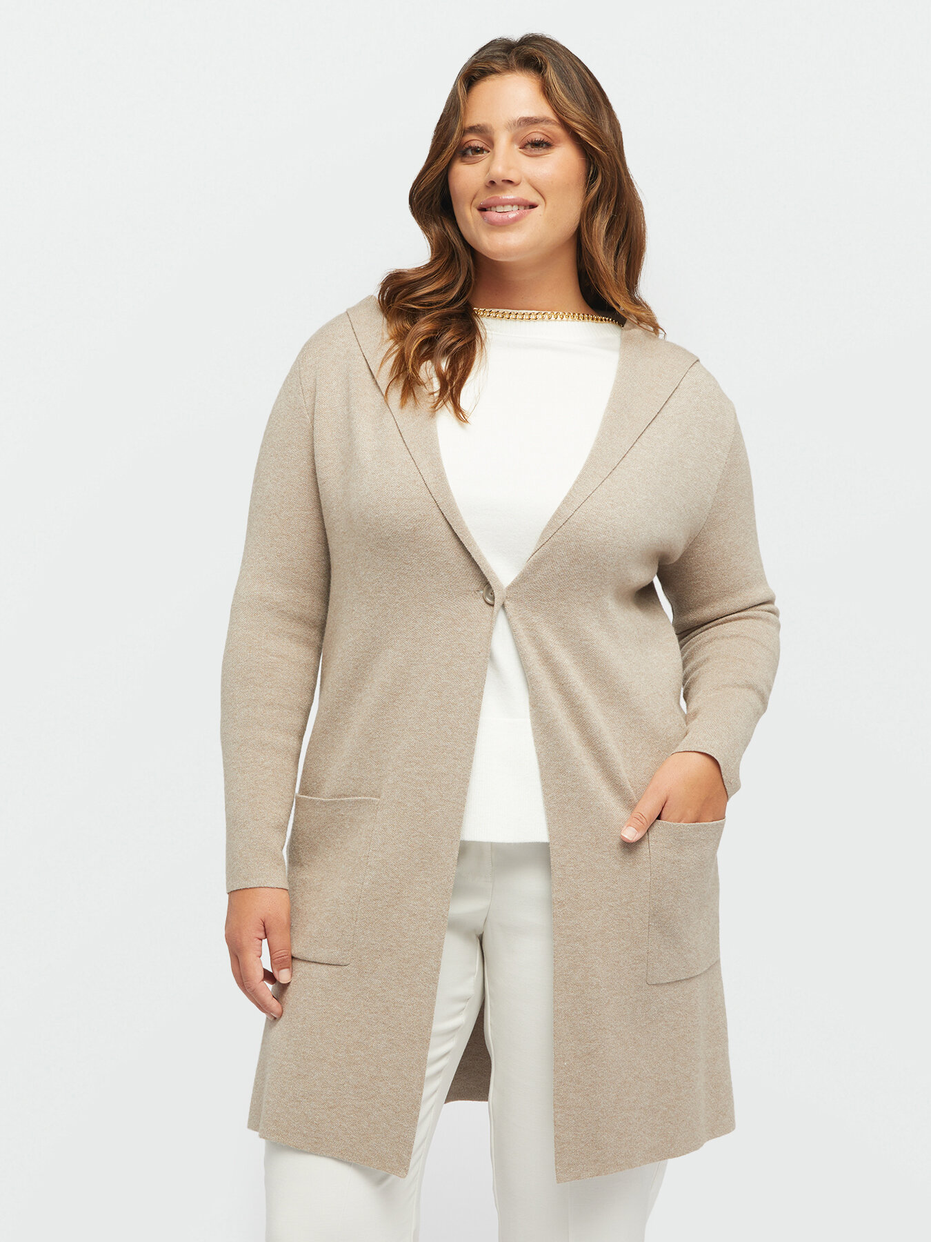 C&aacute;rdigan largo con capucha image number 4