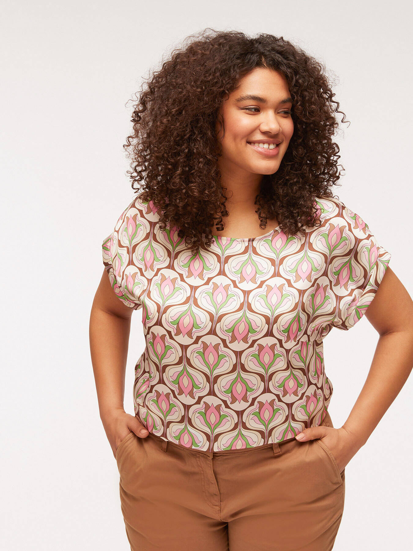 Printed satin blouse image number 2