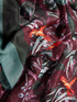 Bufanda floreada en tonos violeta image number 1