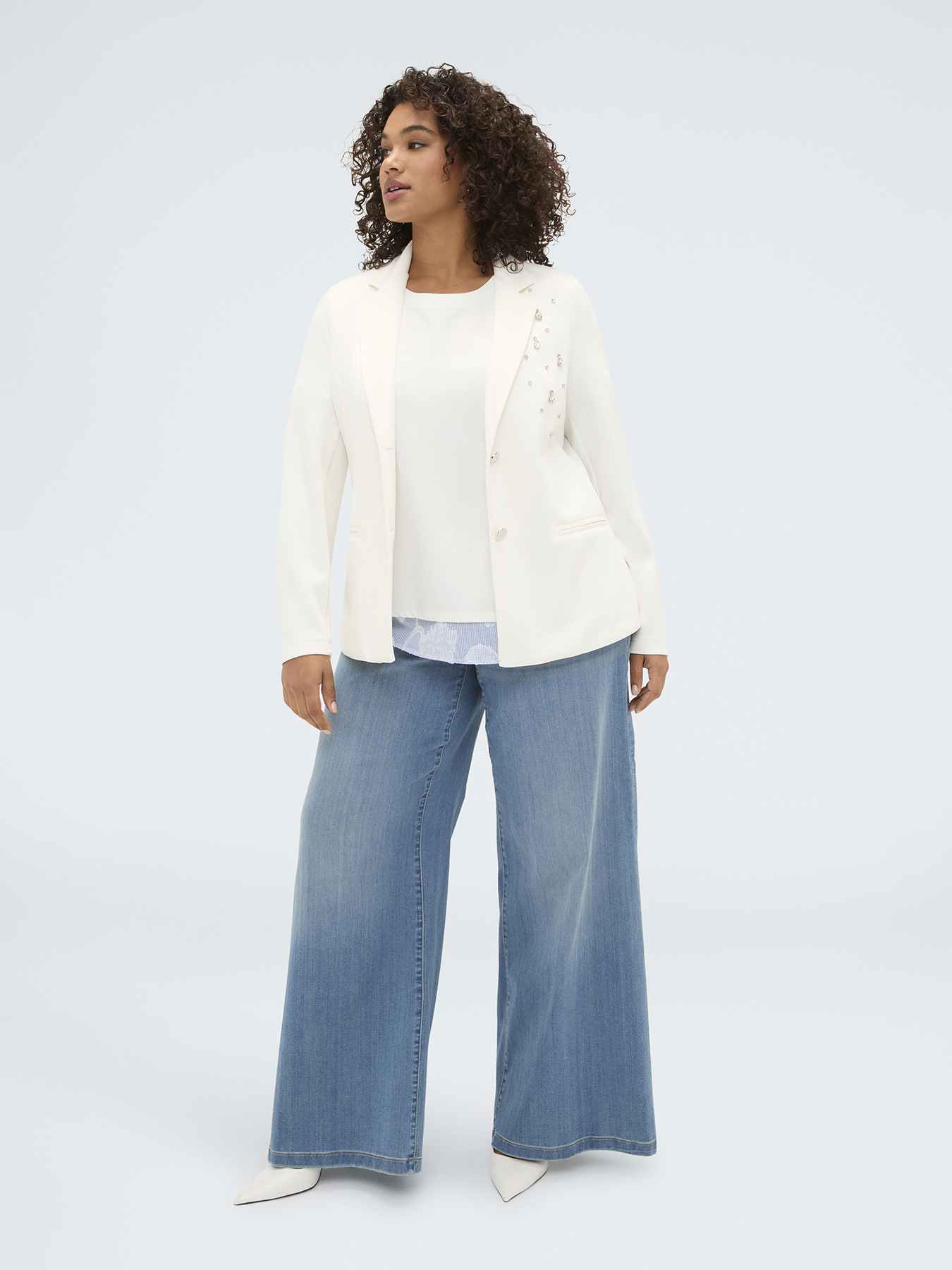 Blazer en scuba avec applications crystal image number 2