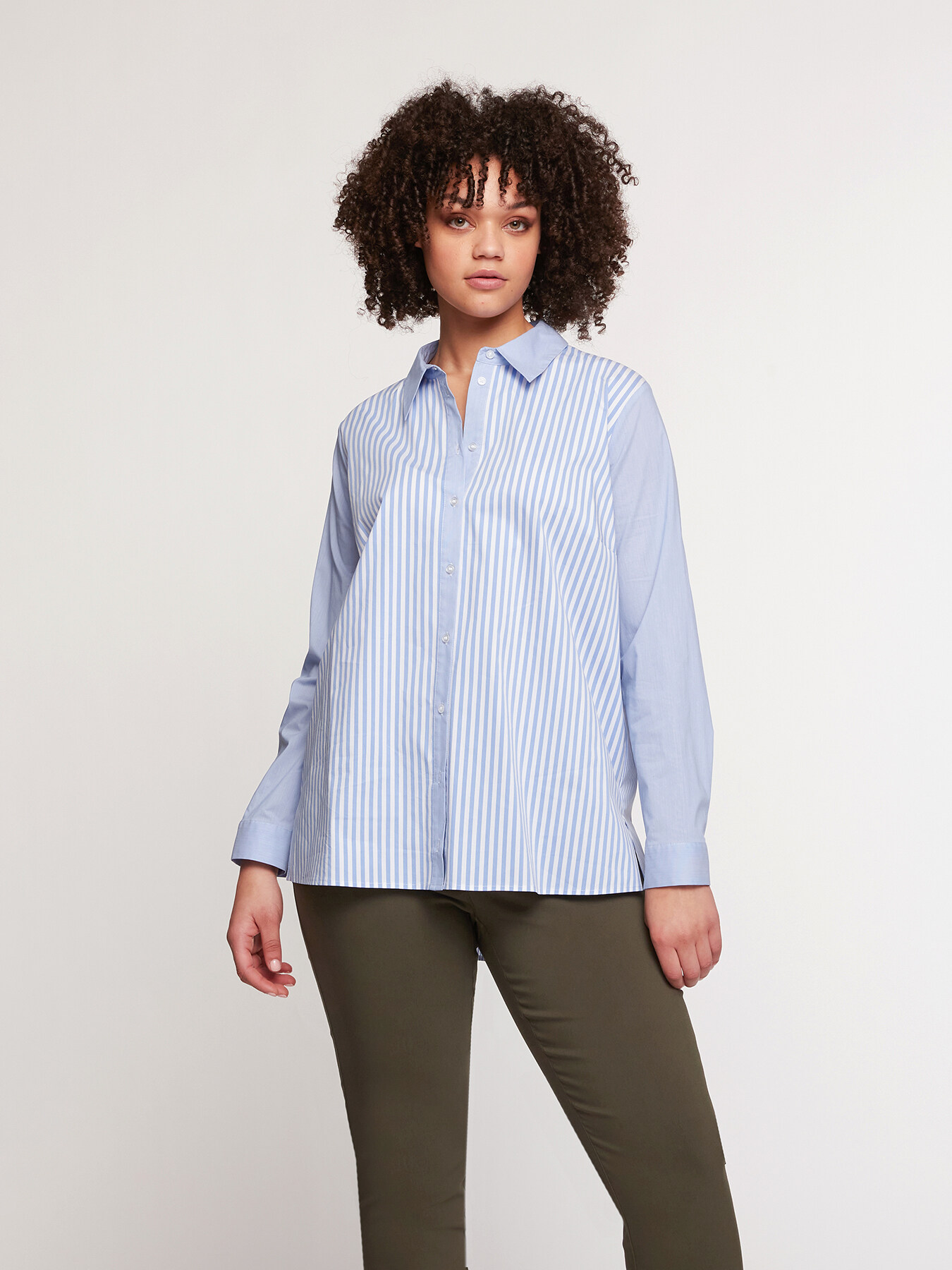 Chemise avec m&eacute;lange de rayures image number 2