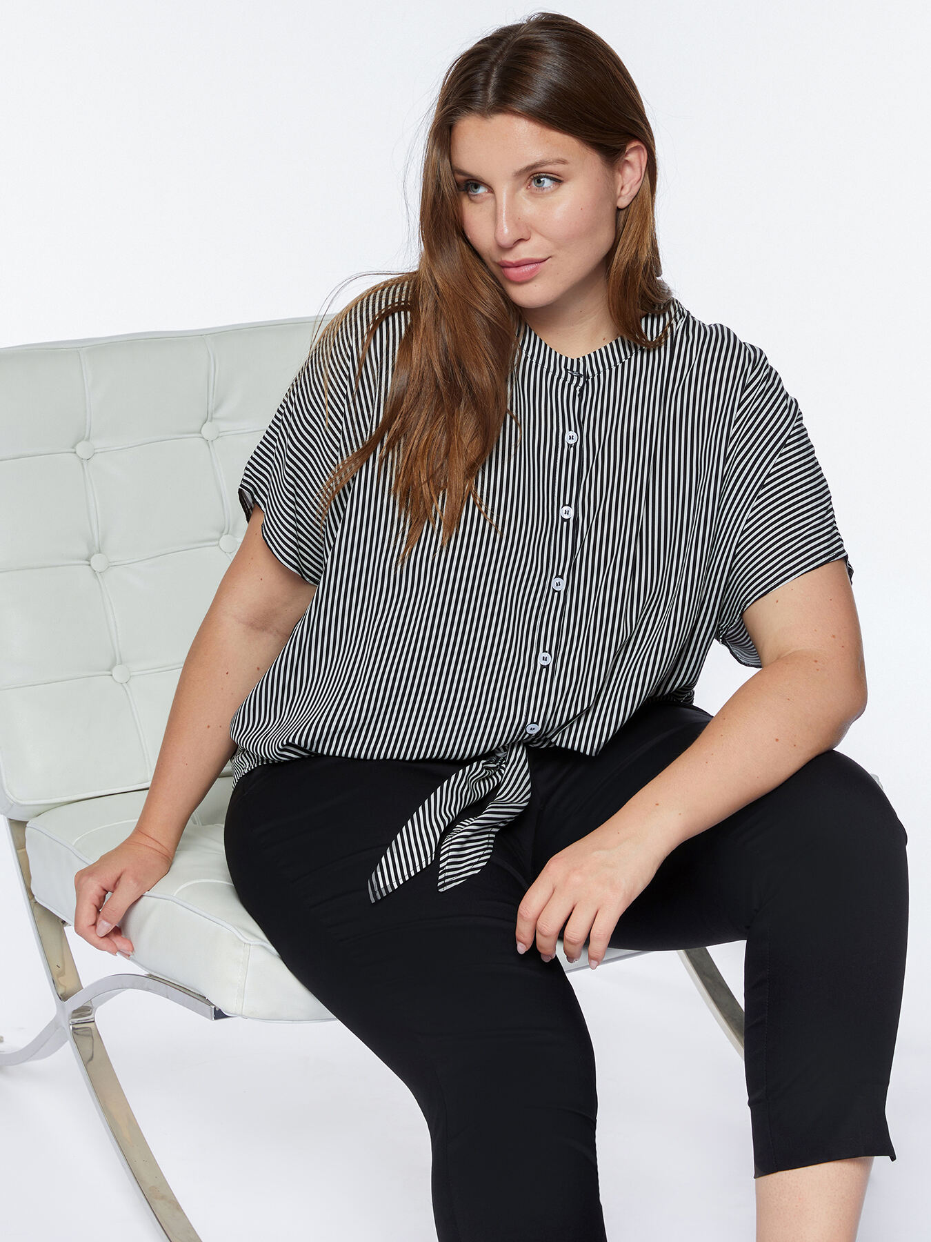 Camicia rigata con nodo al fondo image number 0