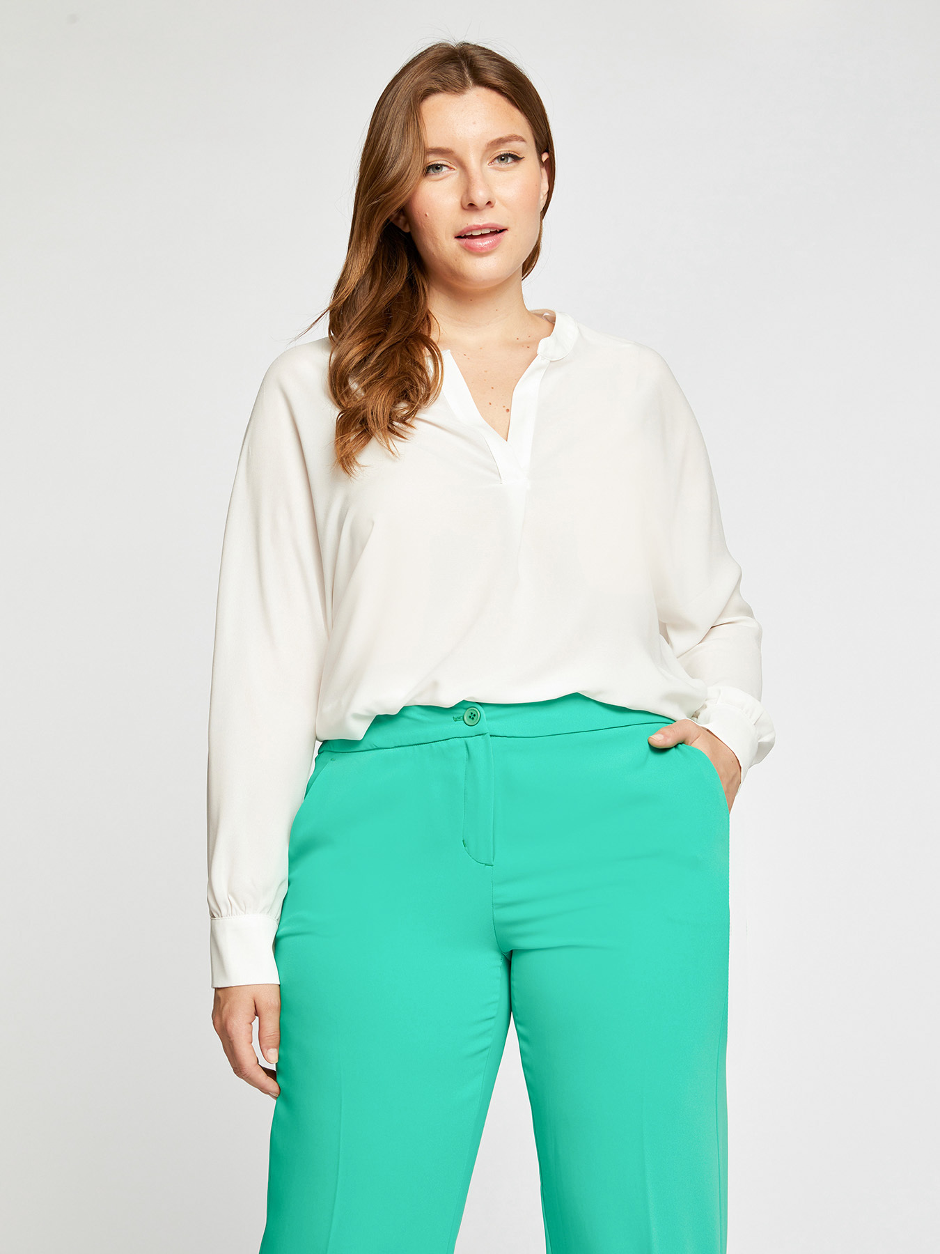 Blusa con maniche lunghe image number 2