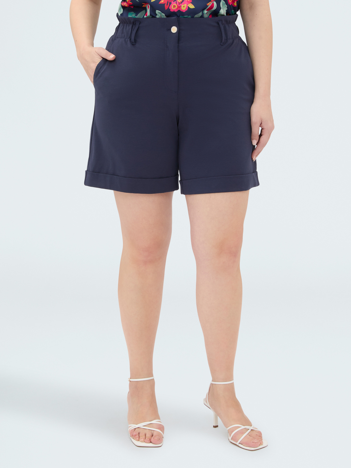 Bermuda Pants in Milano Stitch image number 0