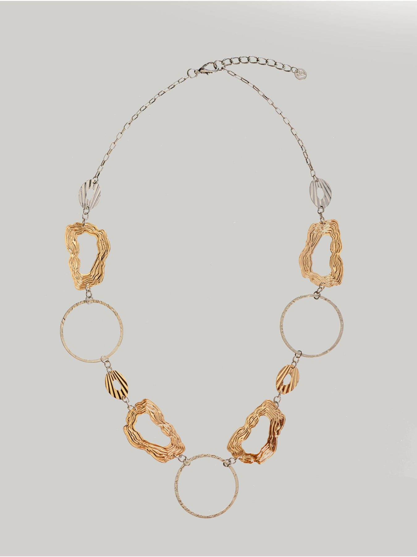 Collana lunga con ciondoli image number 2