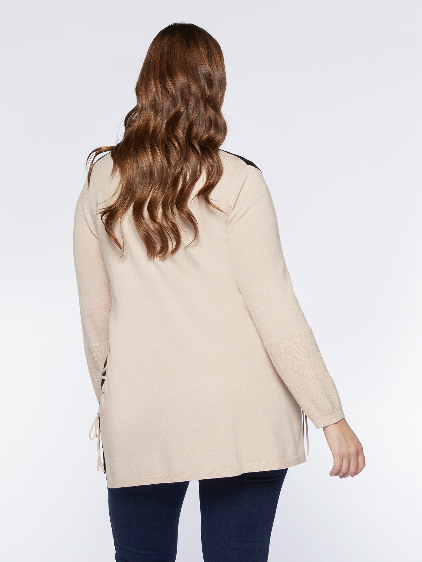 Two-tone cardigan with strings image number 1
