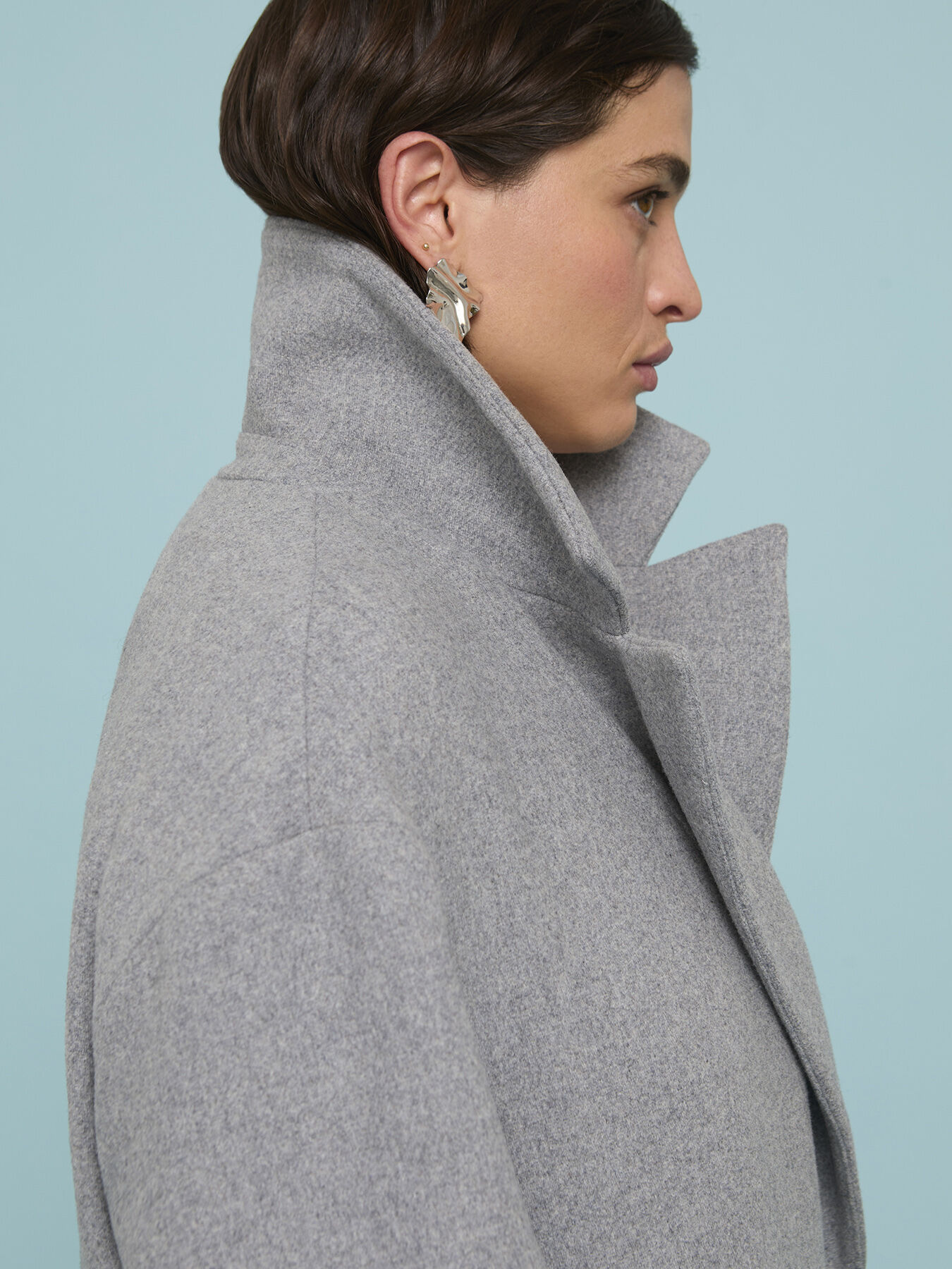 Long coat in wool blend fabric image number 2