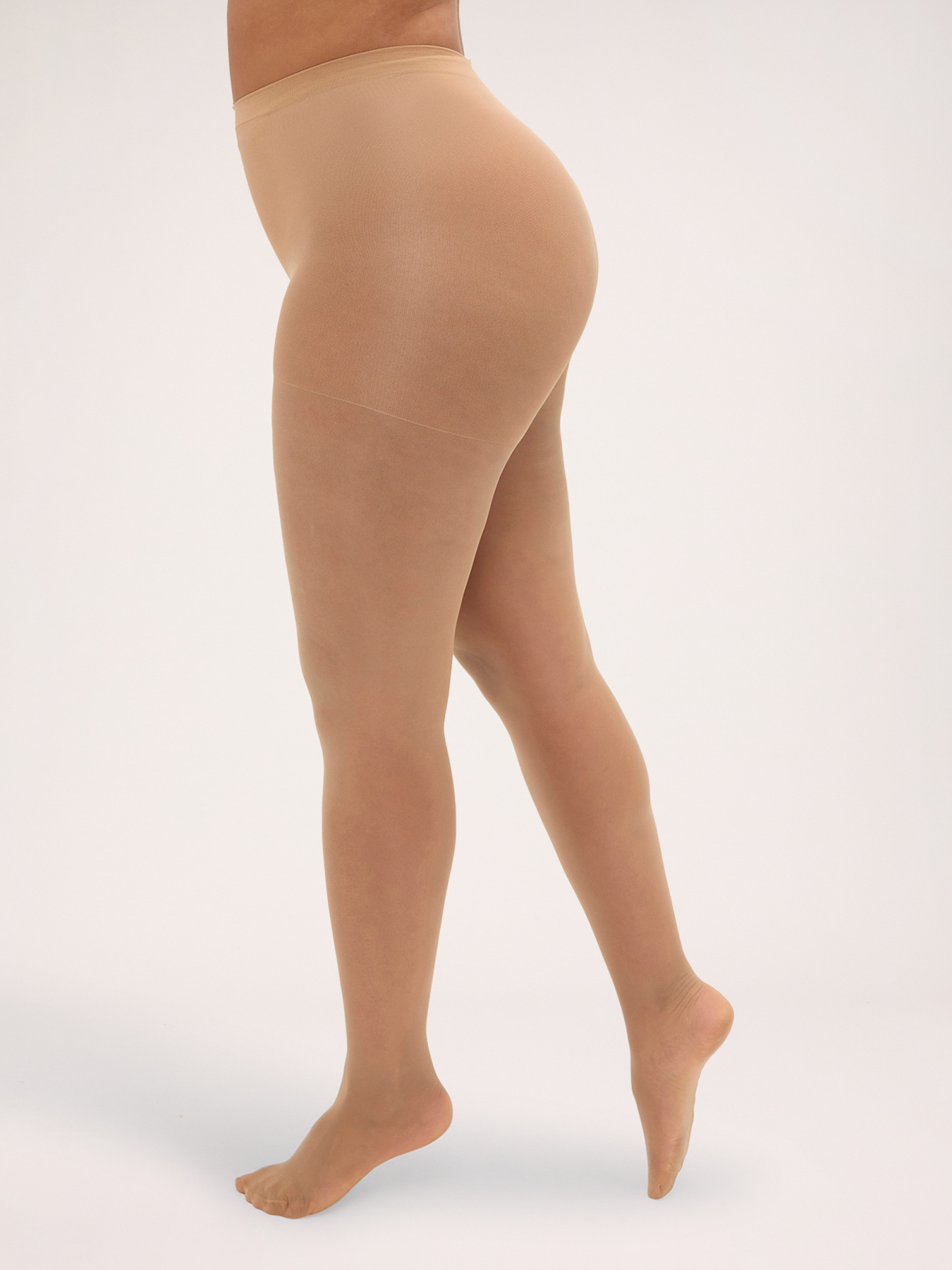 20 DEN sheer tights by CETTE image number 0