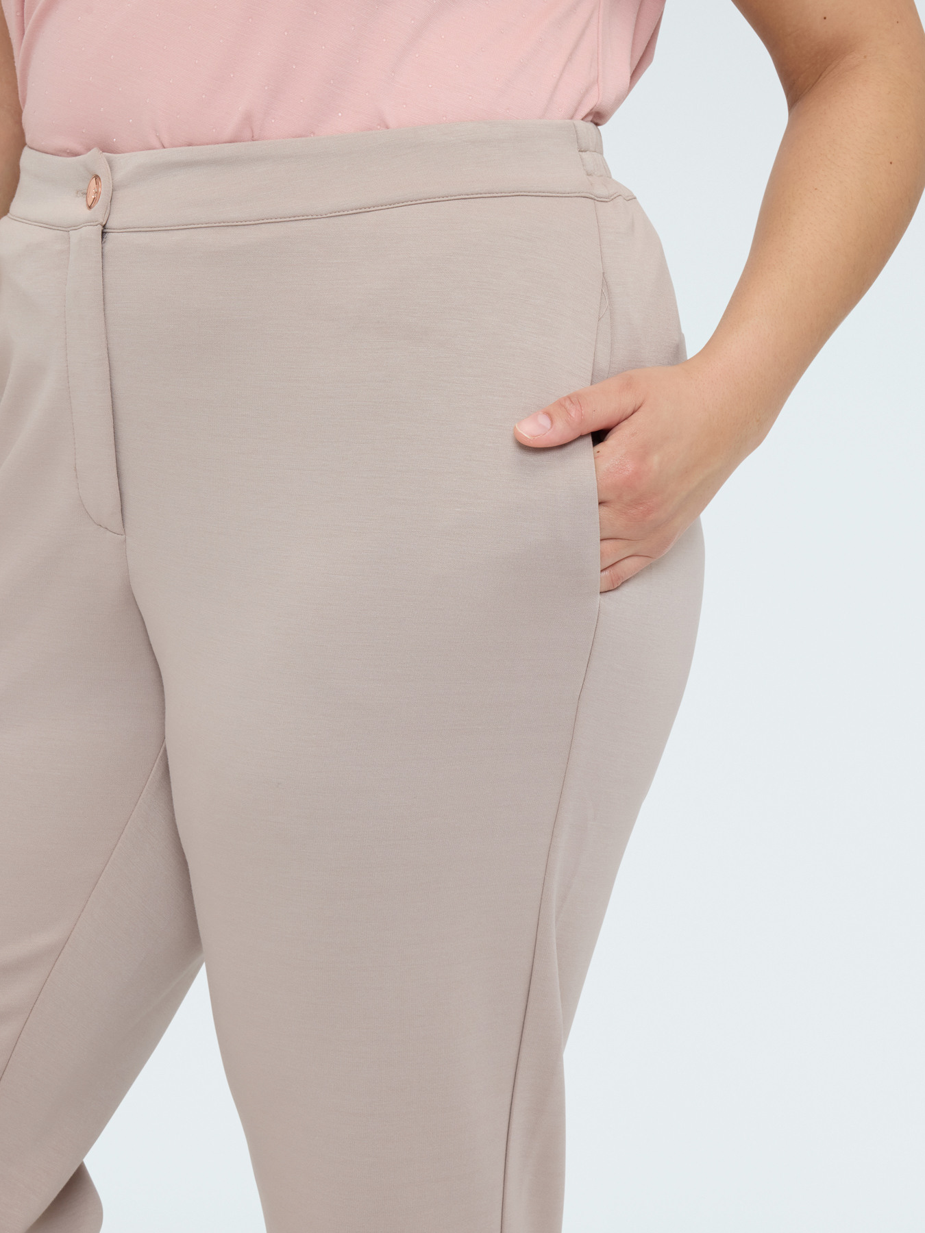 Carrot Fit Stretch Fabric Trousers image number 3