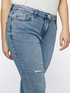 Jeans kick flare con strappi image number 2