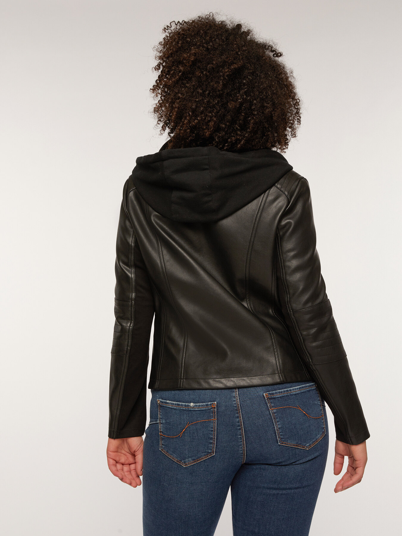 Giubbotto in similpelle con cappuccio in felpa image number 1