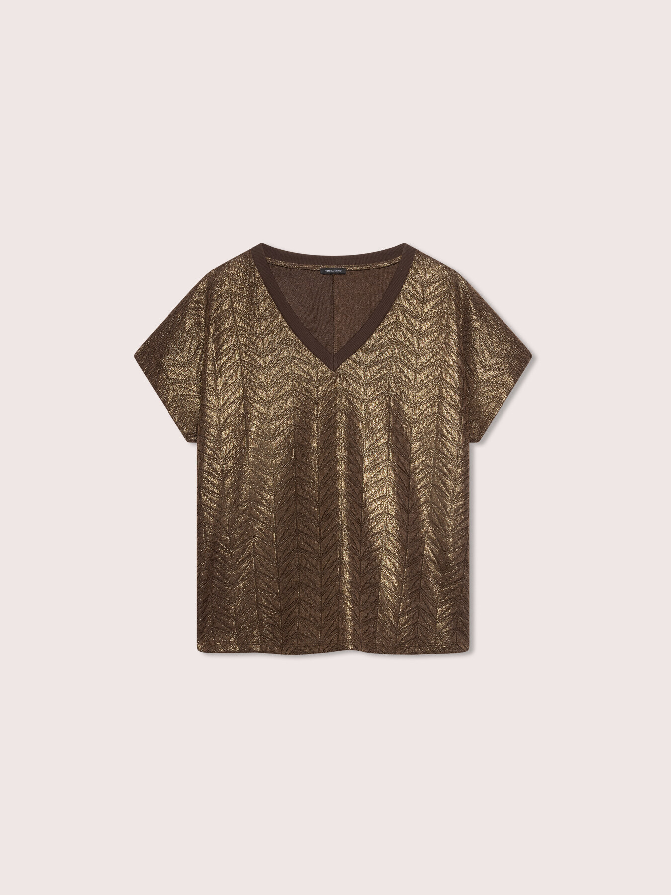 Camiseta de punto laminado con cuello en V image number 4