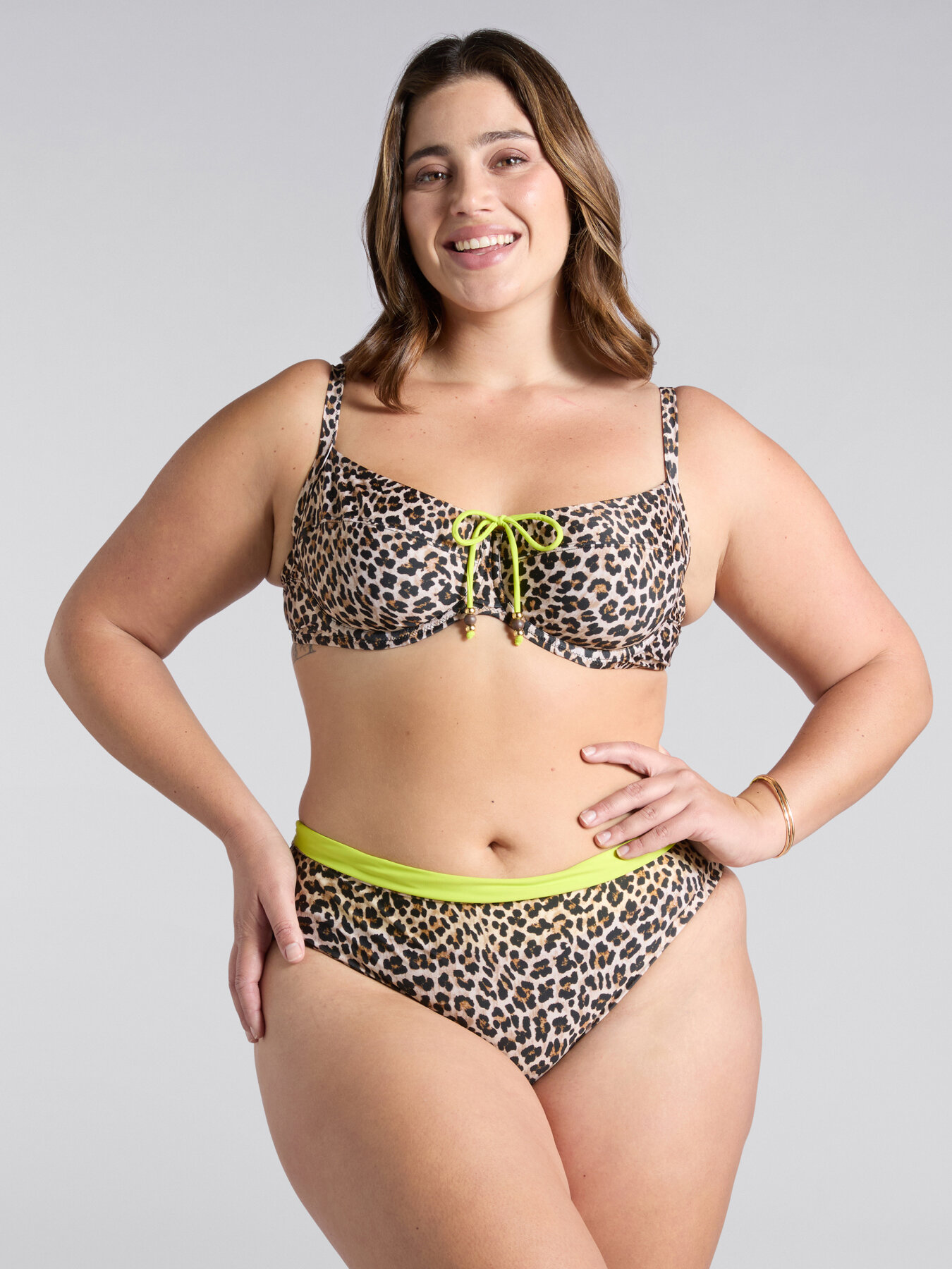 Bikini con stampa maculata e dettagli fluo image number 4