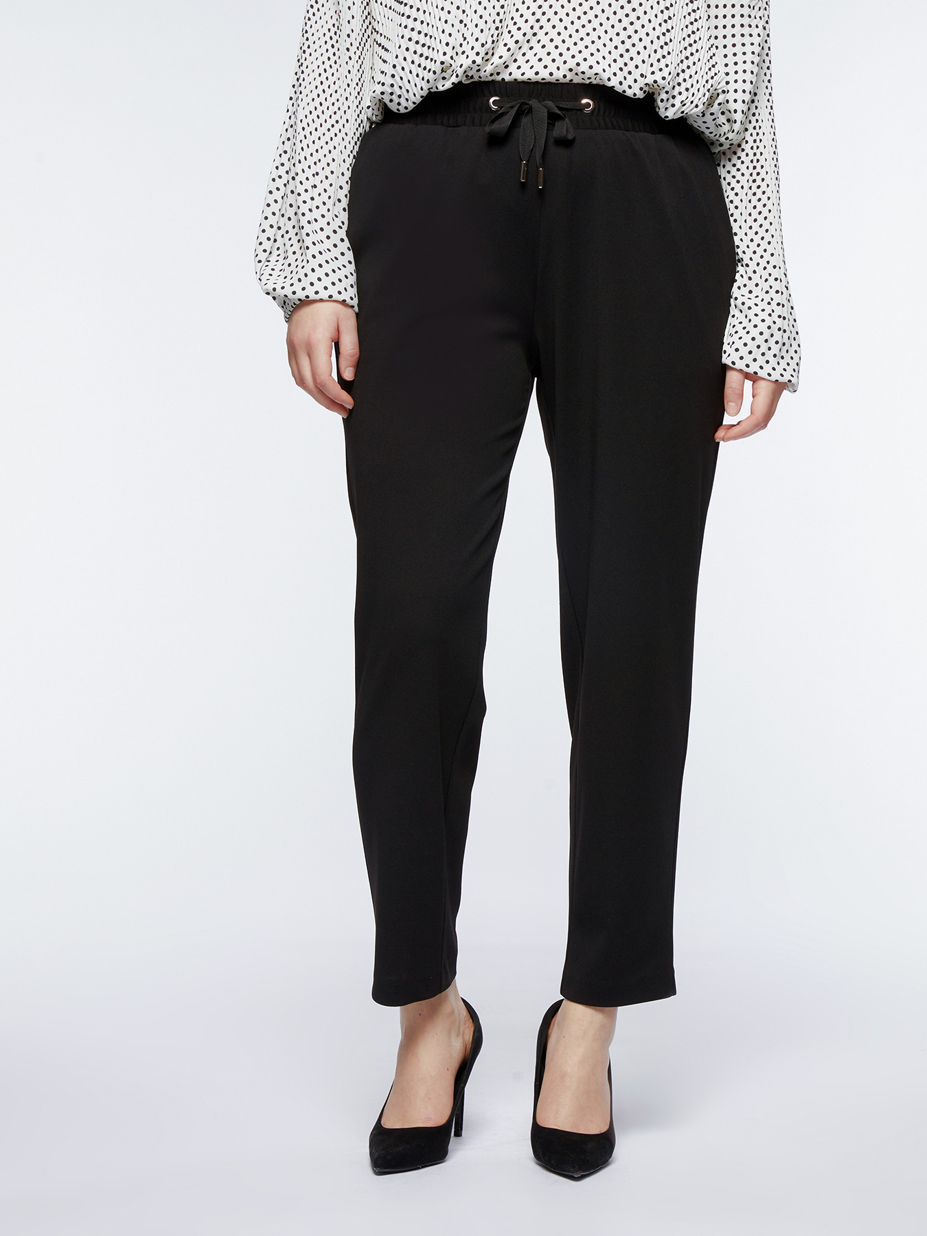 Pantaloni joggers image number 2