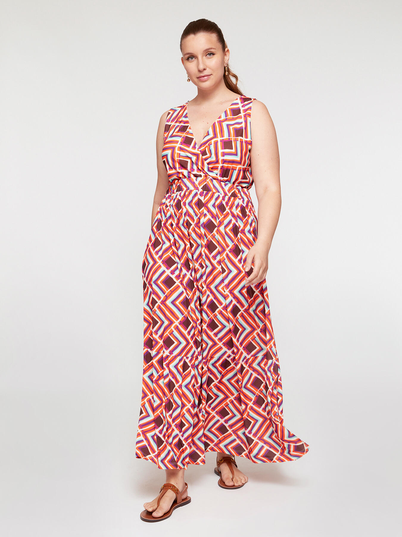 Langes Kleid mit geometrischem Muster image number 0