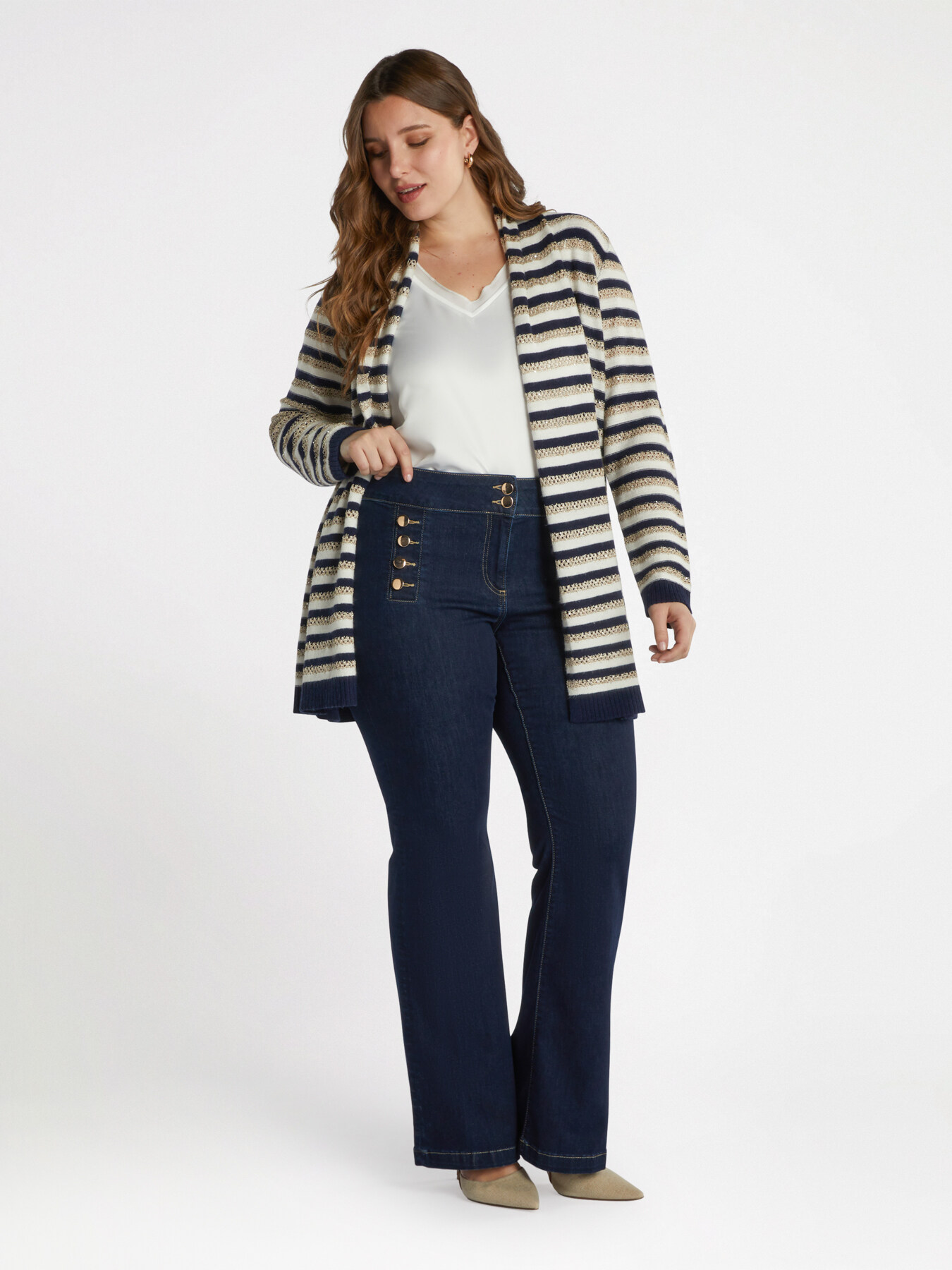 Button-front flared jeans image number 3