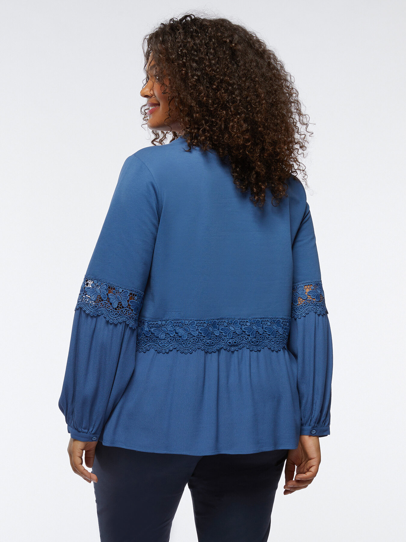 T-shirt with macram&eacute; borders image number 1