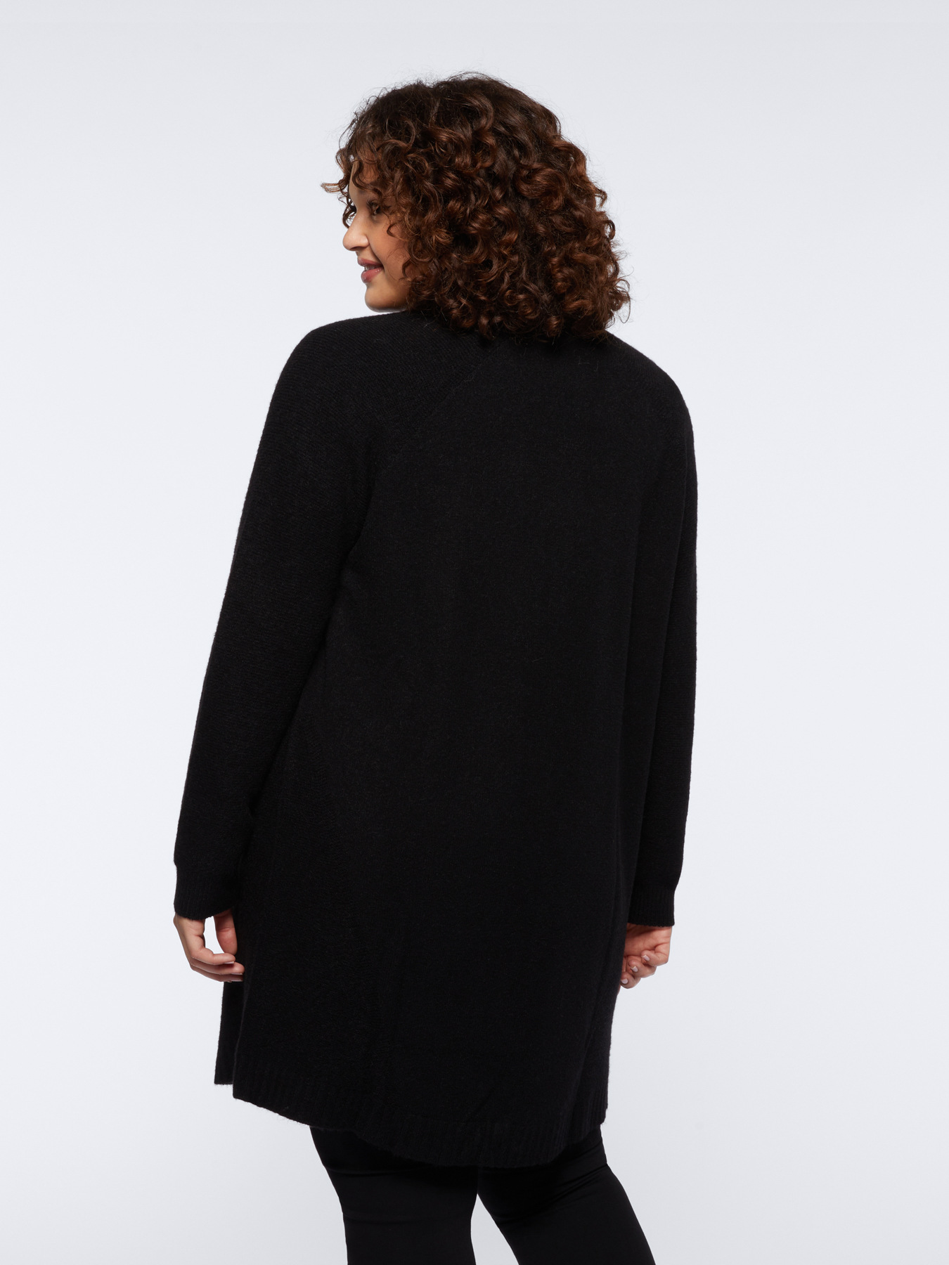 C&aacute;rdigan largo image number 1