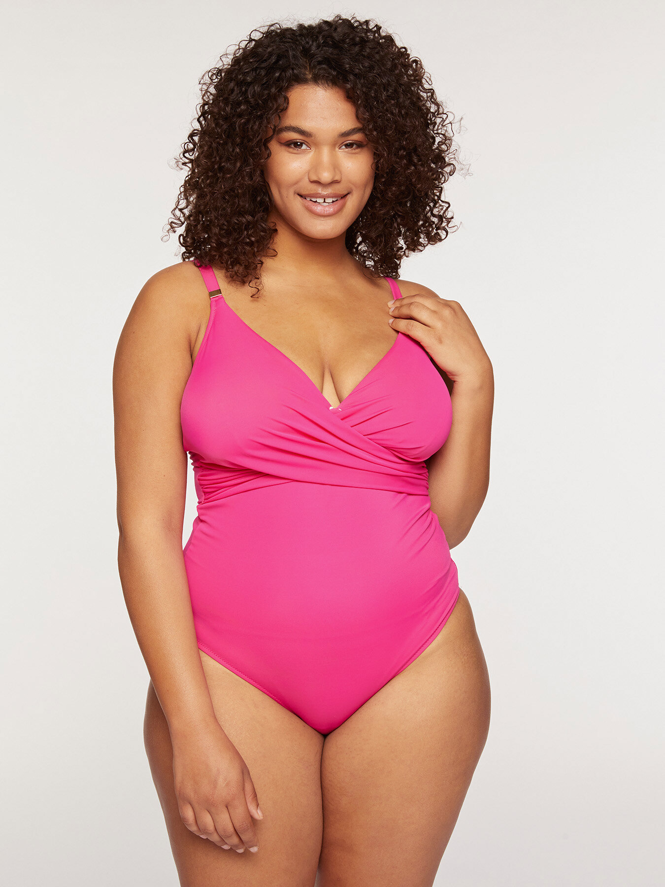 Maillot de bain une pi&egrave;ce crois&eacute; sur le devant image number 2