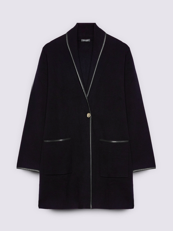 Viscose blend jacket with contrasting edges