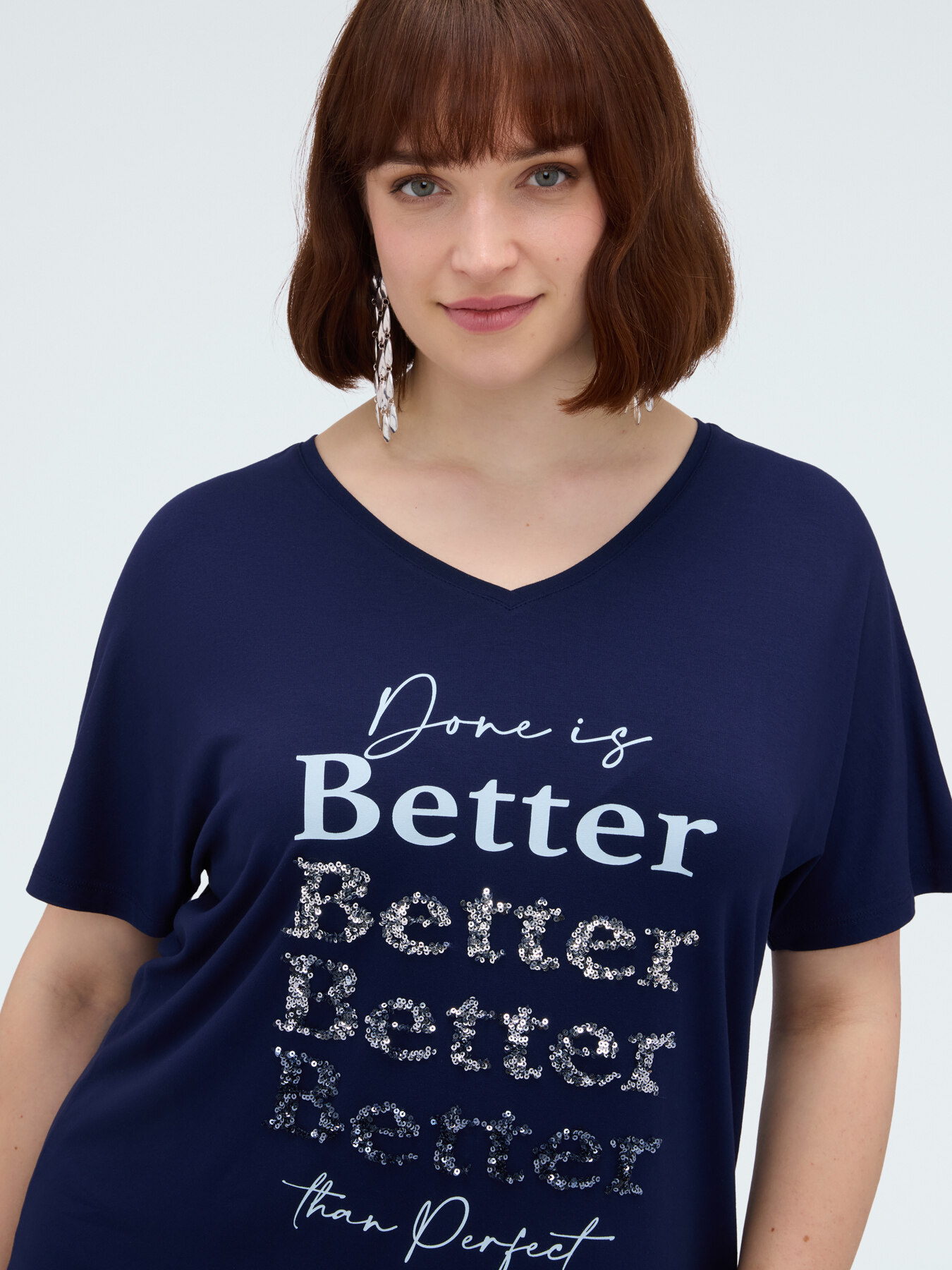 Viscose t-shirt with lettering and sequins image number 3