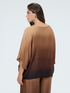 Blusa in raso effetto d&eacute;grad&eacute; image number 1