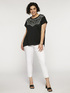 T-shirt with ethnic embroidery image number 0