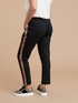 Pantaloni joggers bicolori con ricamo image number 1