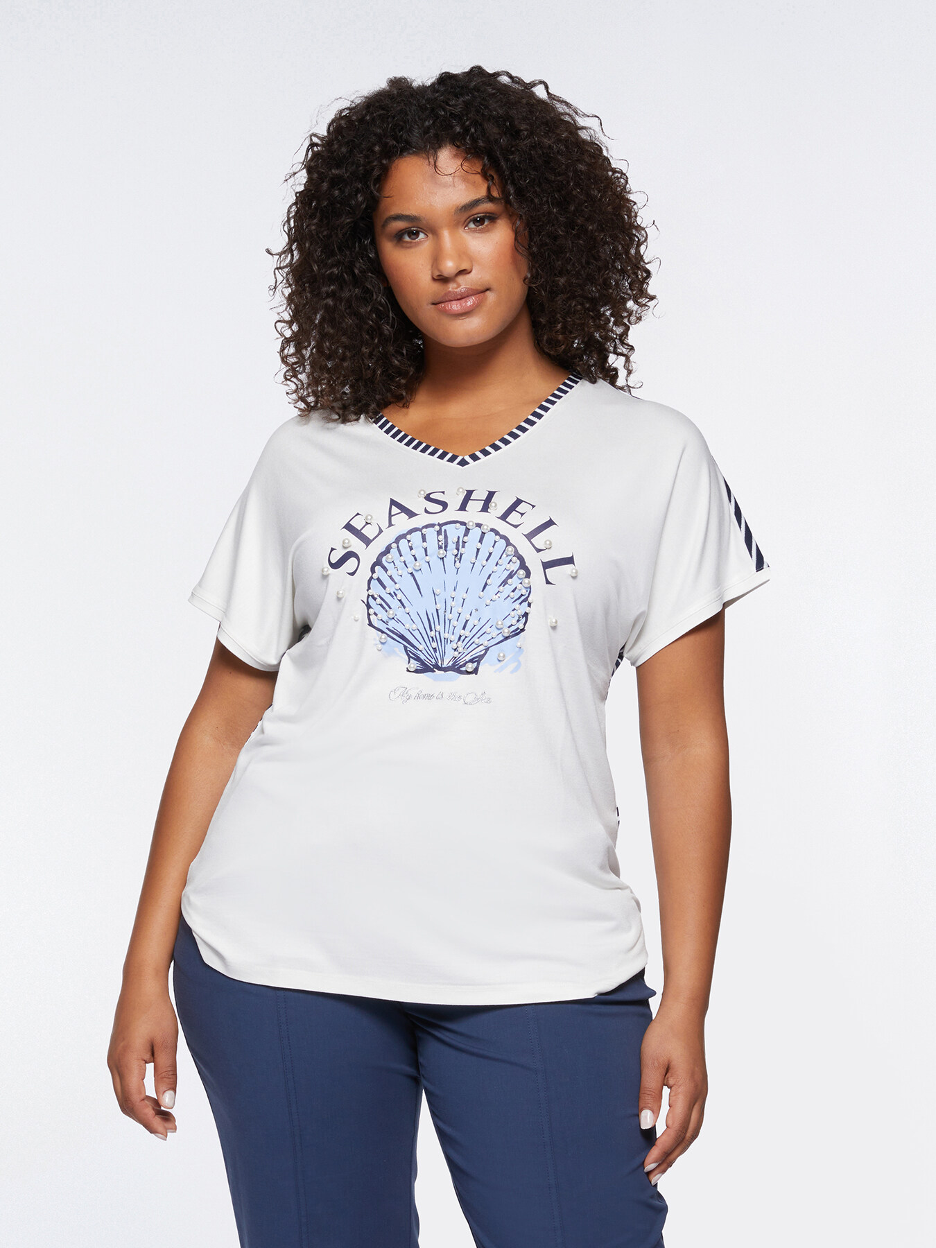 T-shirt with pearls and print image number 2