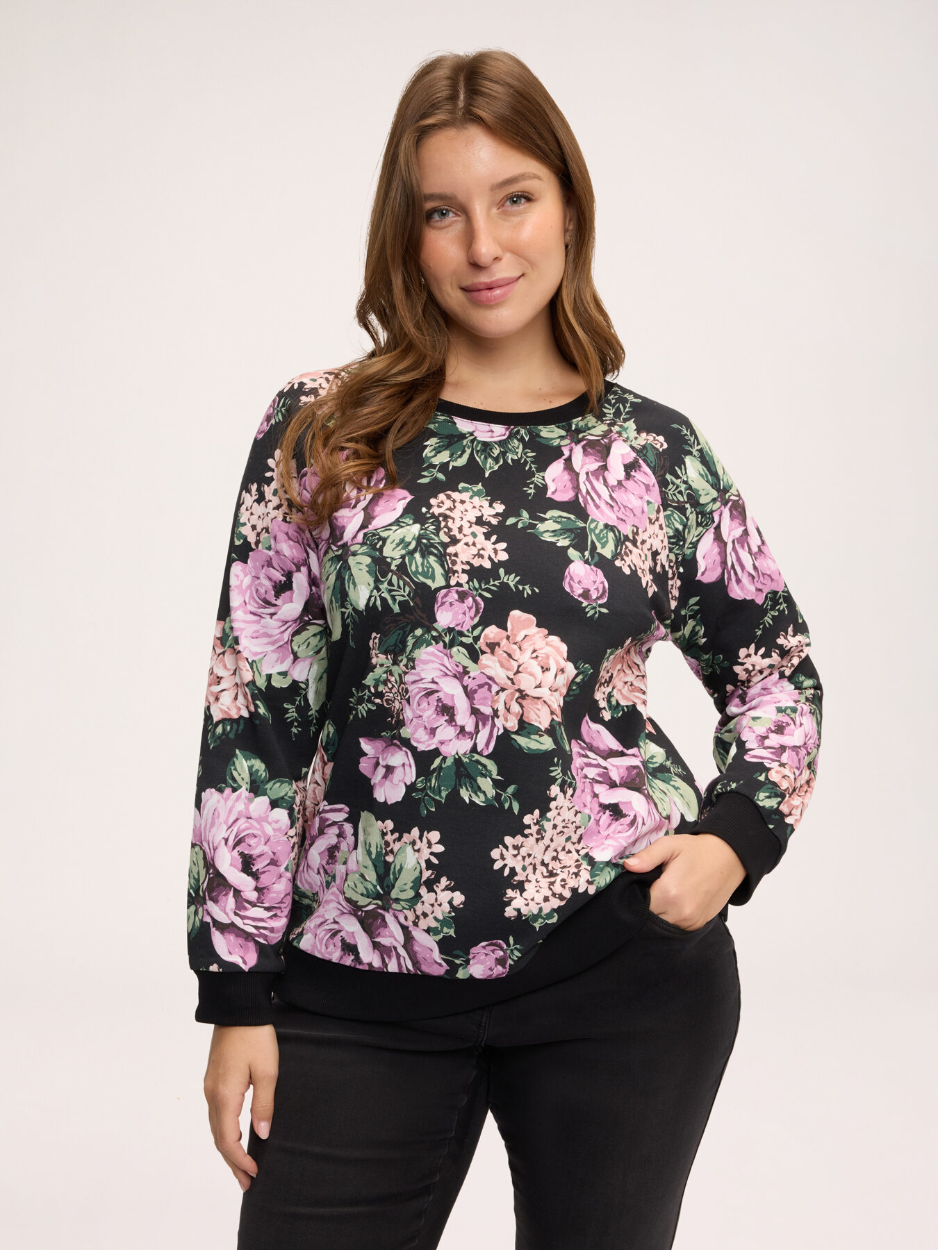 Crew-neck sweatshirt with floral print image number 2