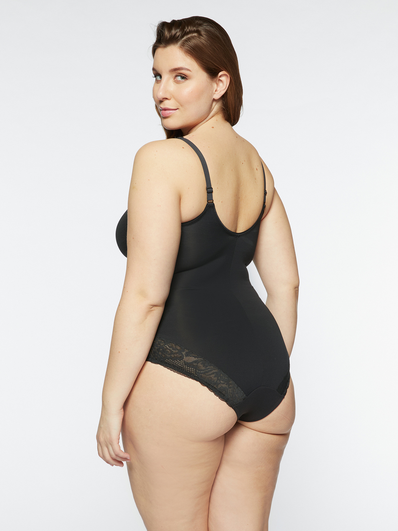 Body Triumph formend K&ouml;rbchengr&ouml;&szlig;e C image number 1