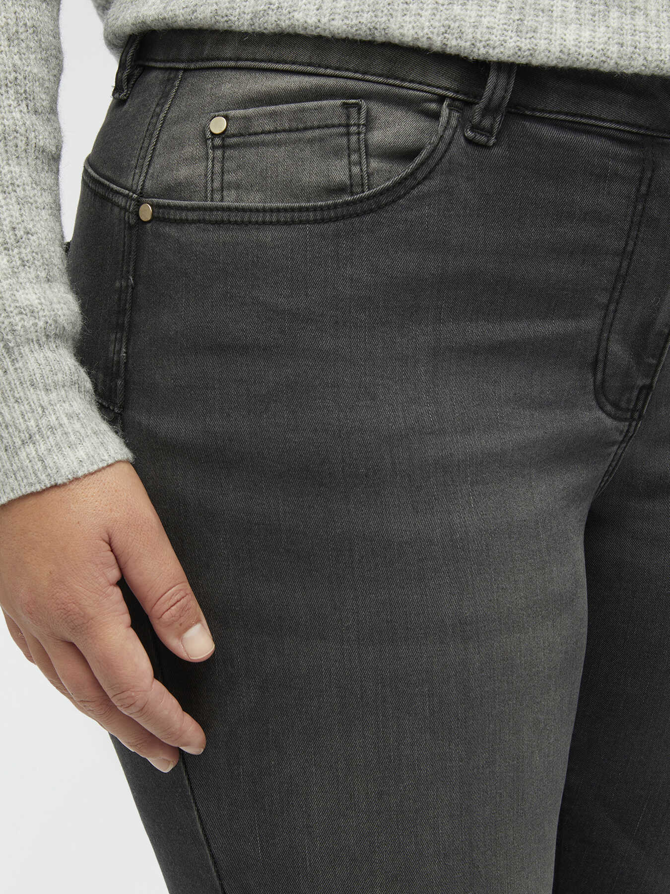 Hem-zip skinny jeans image number 3
