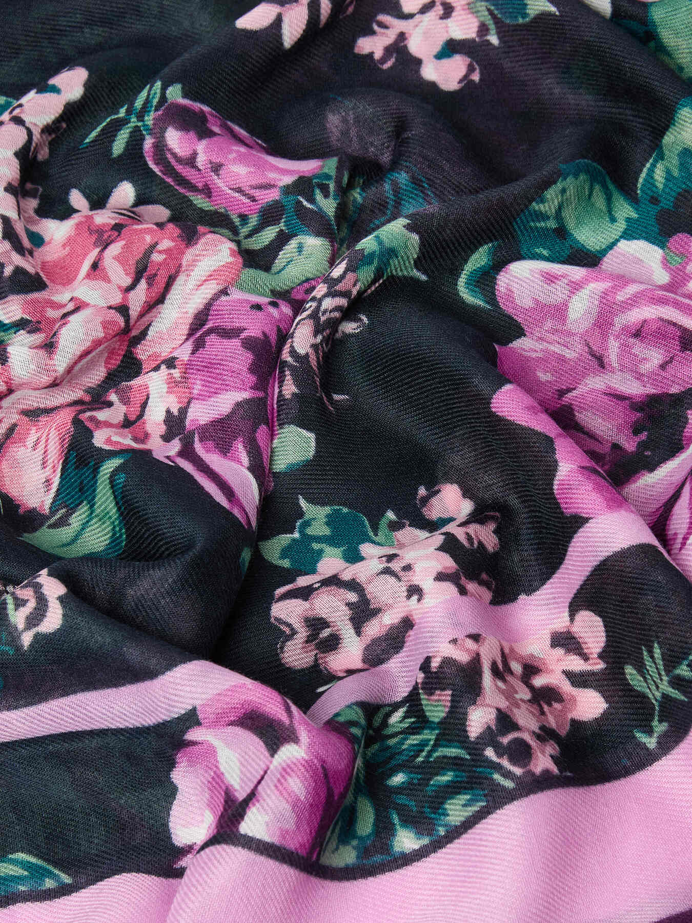 Scarf with floral print image number 2