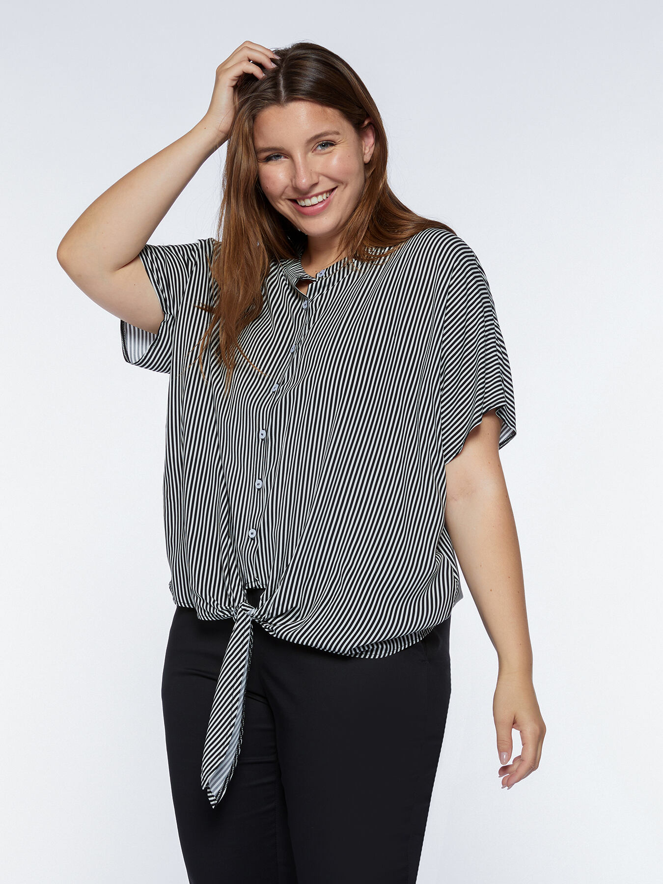 Camicia rigata con nodo al fondo image number 3