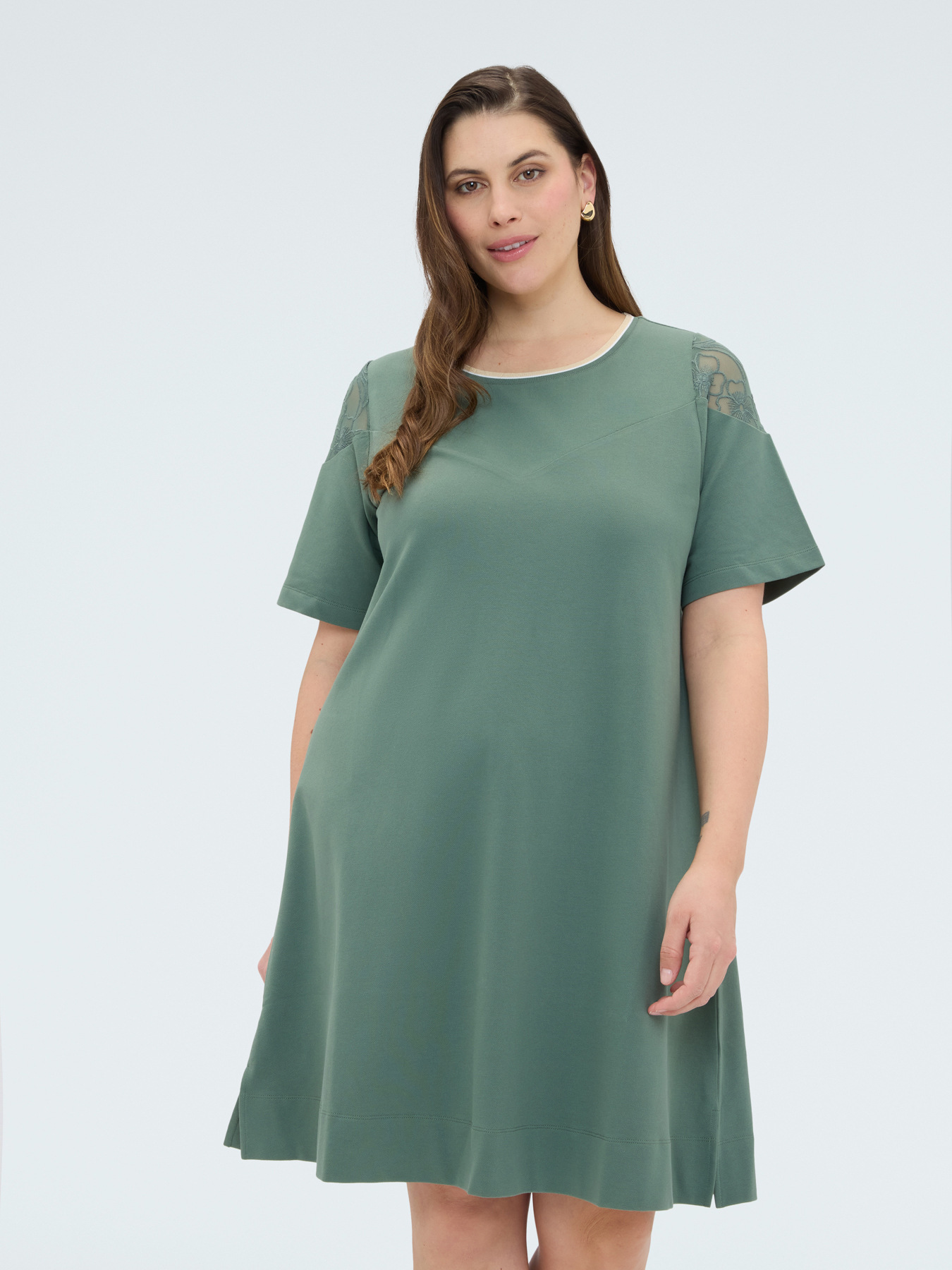 Robe courte coupe en A image number 2