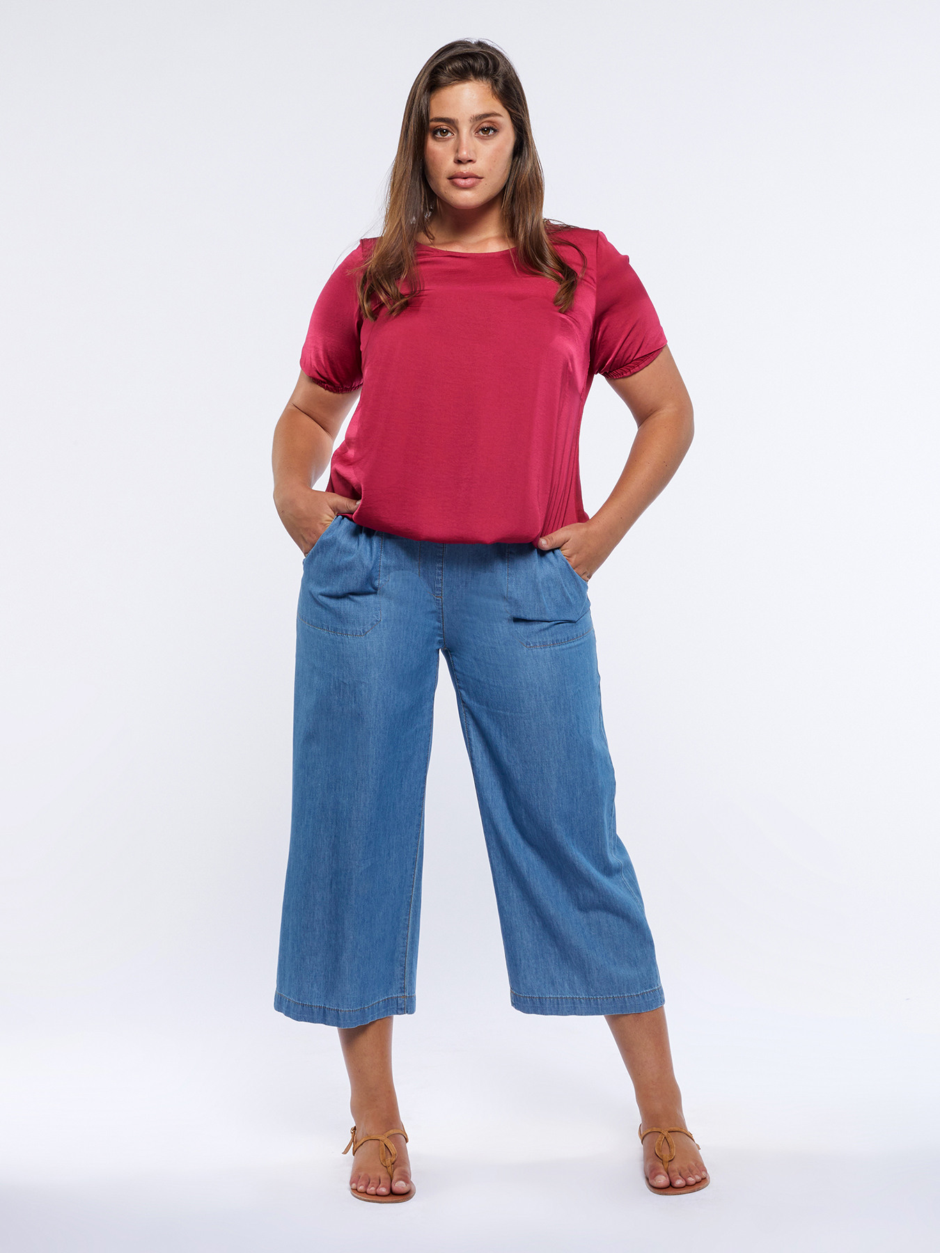 Cropped chambray trousers image number 2
