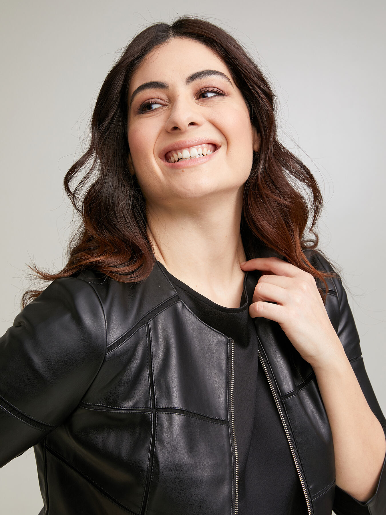 Giacca in similpelle lavorata image number 2