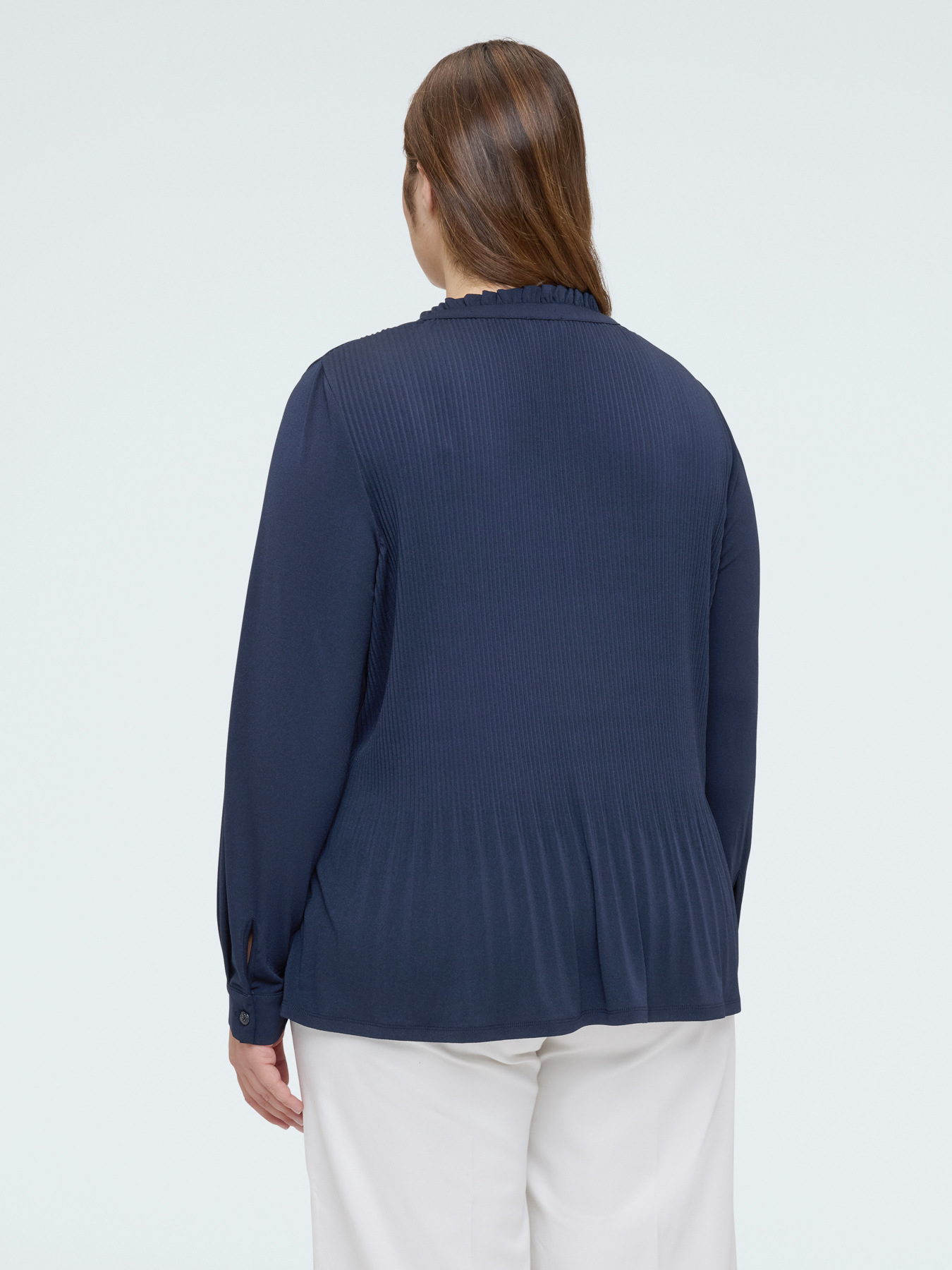 Blusa in jersey pliss&eacute; con bottoni image number 1