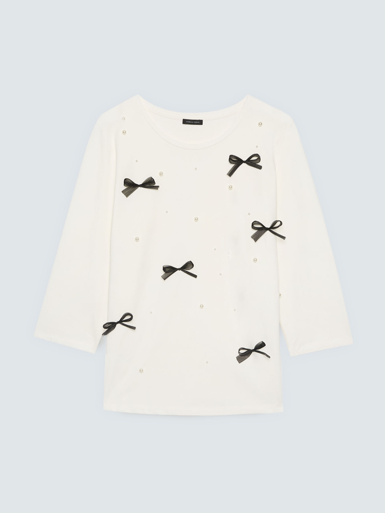Cotton t-shirt with pearls and bows image number 0