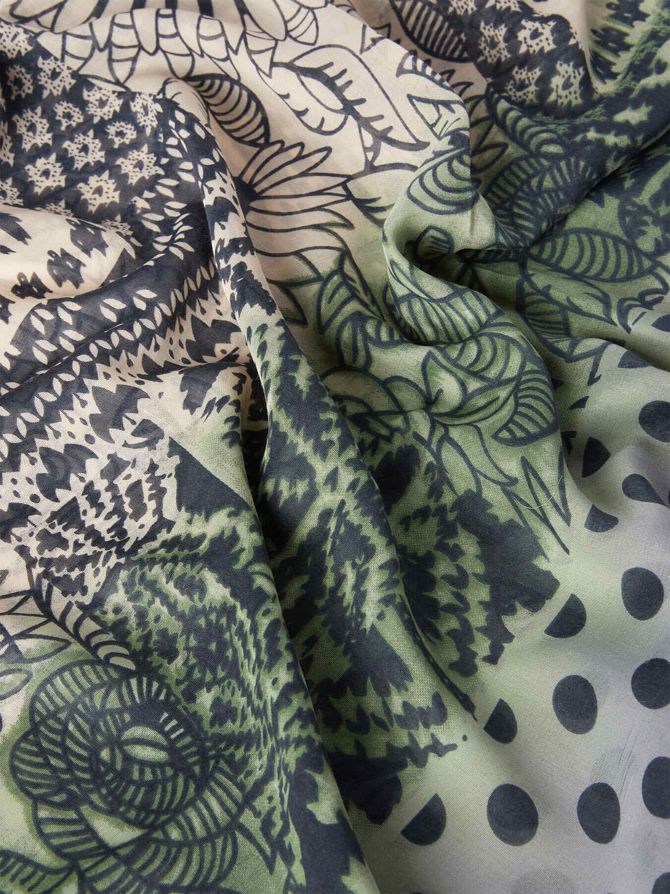 Printed stole image number 2