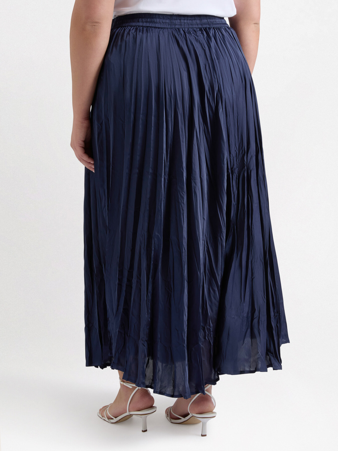 Long satin skirt image number 2