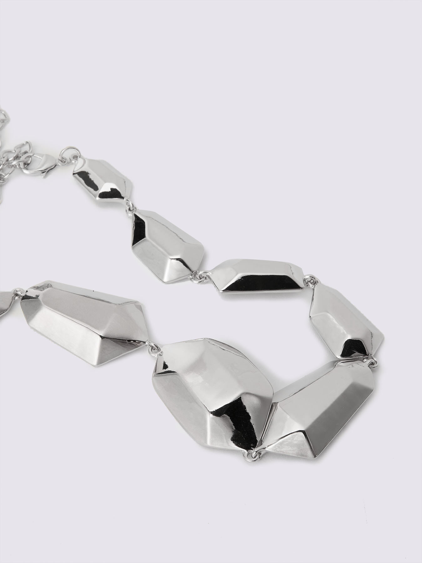 Collana con ciondoli sagomati image number 2