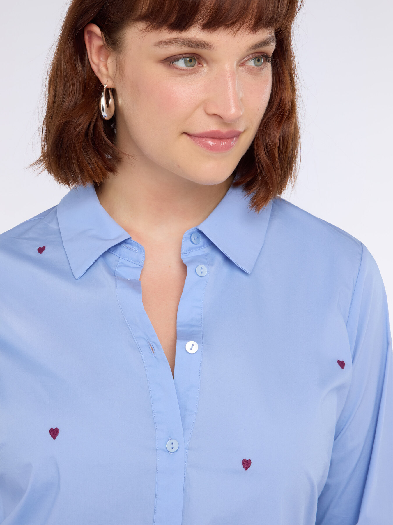 Heart embroidered poplin shirt image number 3