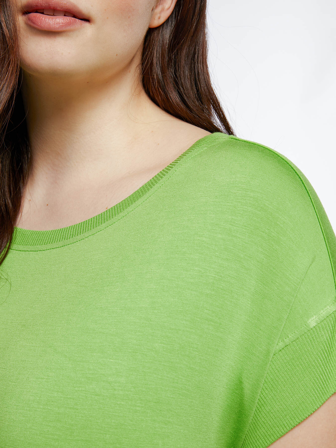 T-shirt avec bordures en tricot image number 3