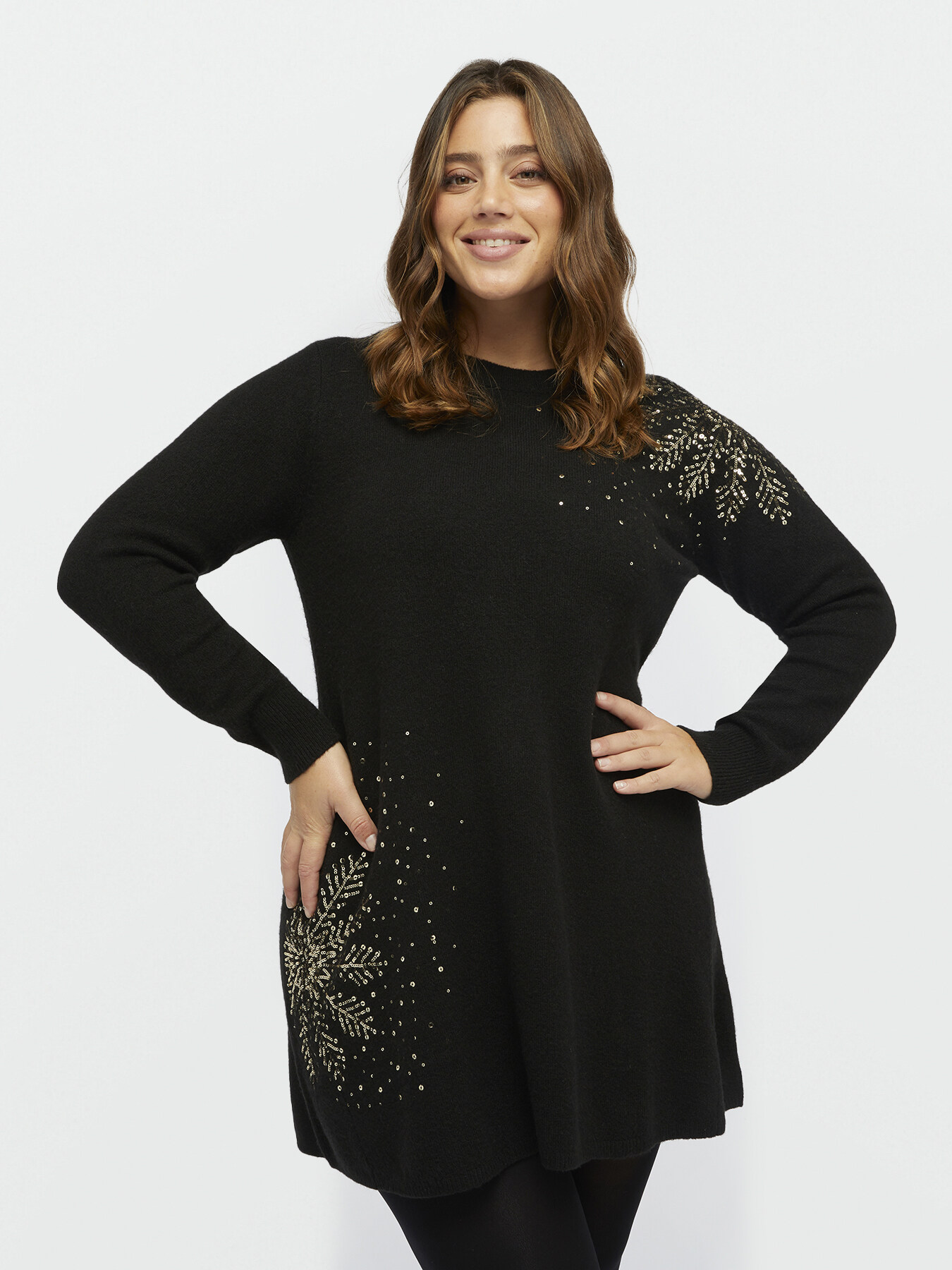 Long sweater with snow flake embroidery image number 3