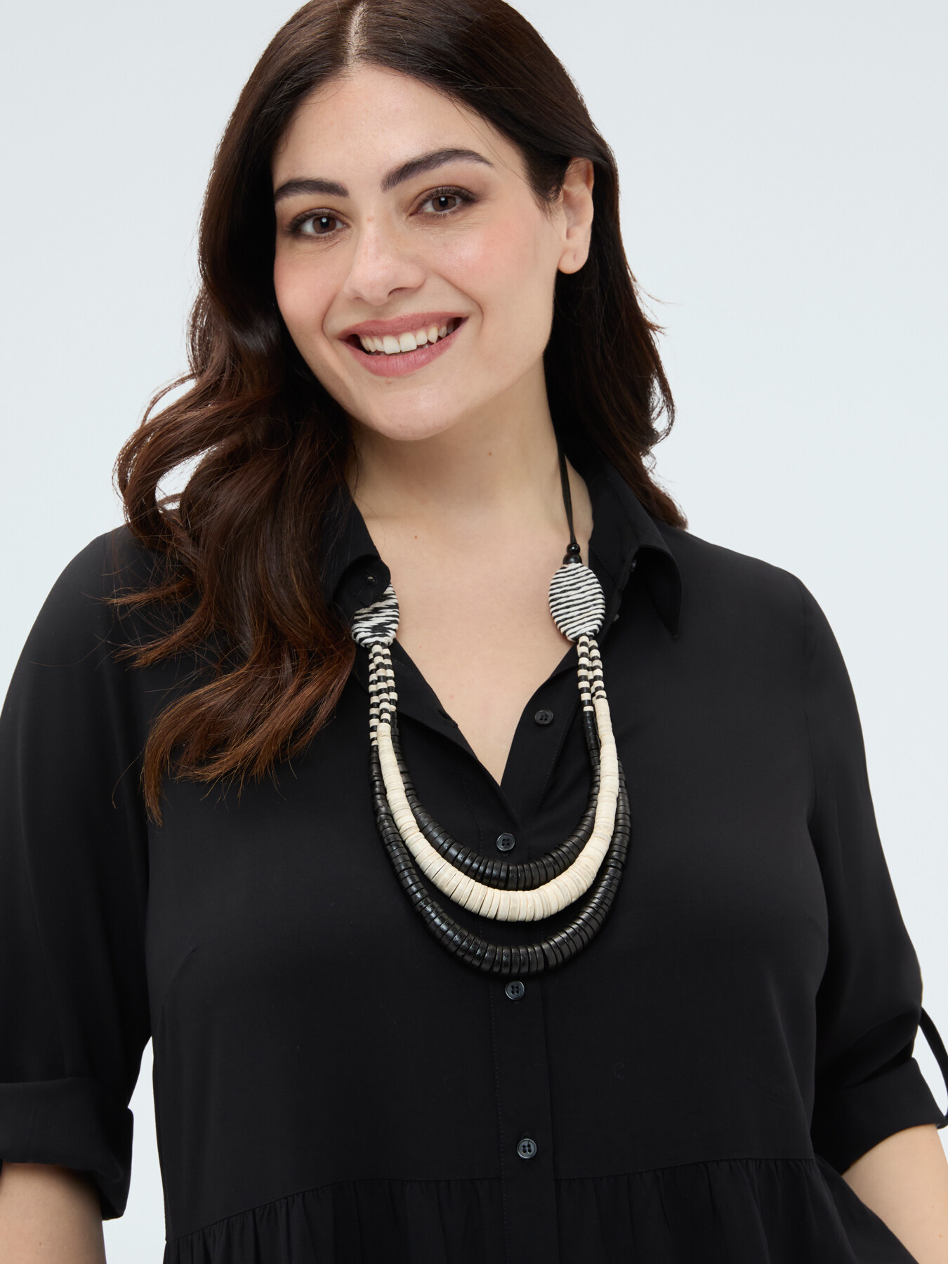 Ethnic design necklace image number 0