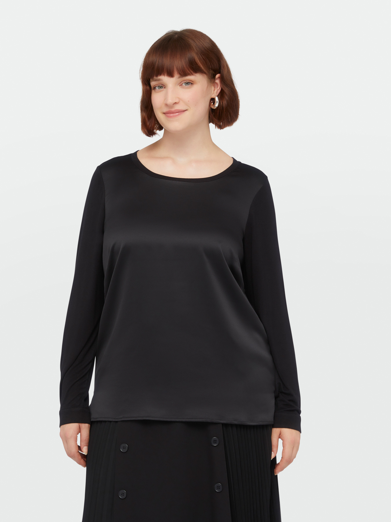 Long-sleeved dual fabric T-shirt image number 2