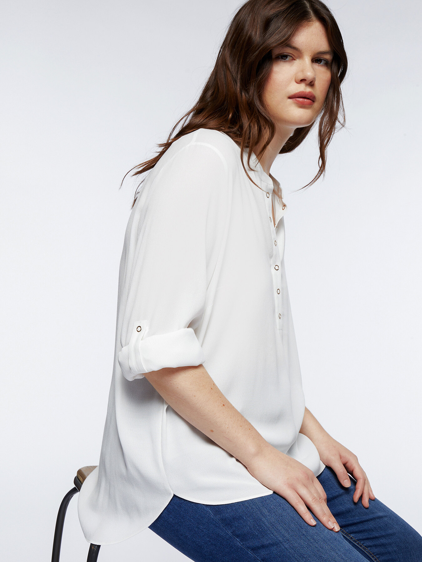 Blusa in viscosa con apertura davanti image number 3