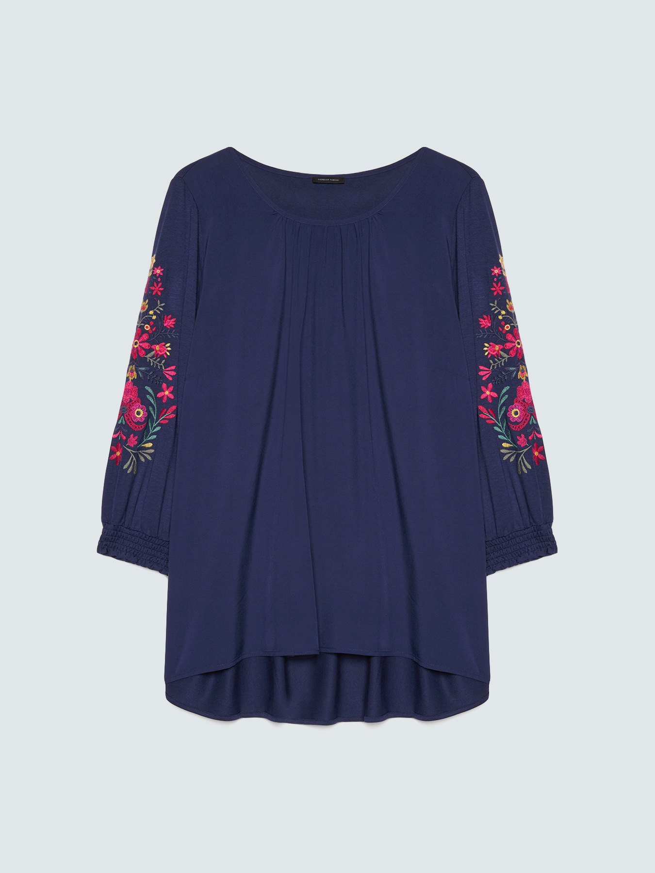T-shirt en viscose avec broderies image number 4